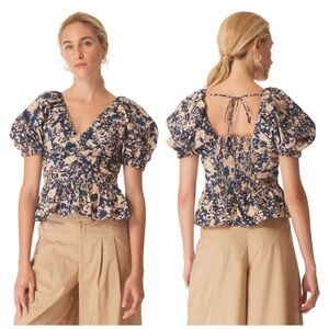 Gilner Farrar Kiri Smocked Puff Sleeve Top | Bali Print (Navy/Tan) | Medium